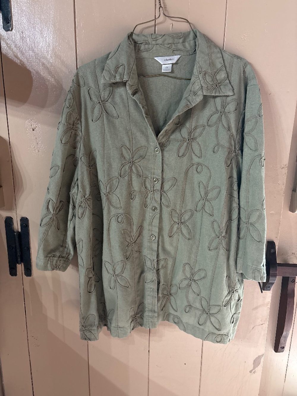 CJ Banks floral shirt/ coat color chromatic, 2x